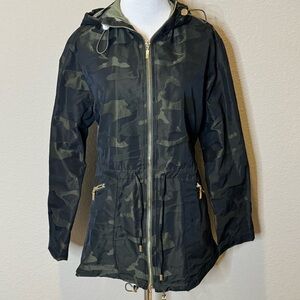 Zenergy by Chico's Women's Camouflage Embossed Hooded Jacket, 0, NWT